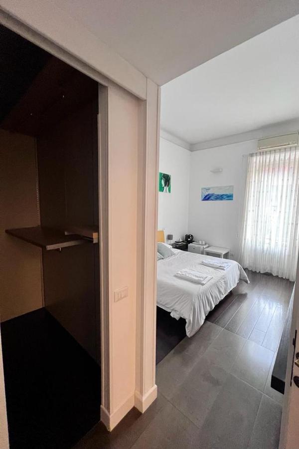 B&B Azuni Home Rzym Zewnętrze zdjęcie